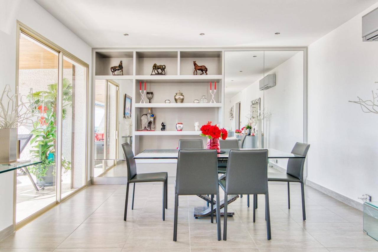 Stunning Flat With Terrace & Pool 7 Min From The Beach In Cassis - Welkeys Bagian luar foto