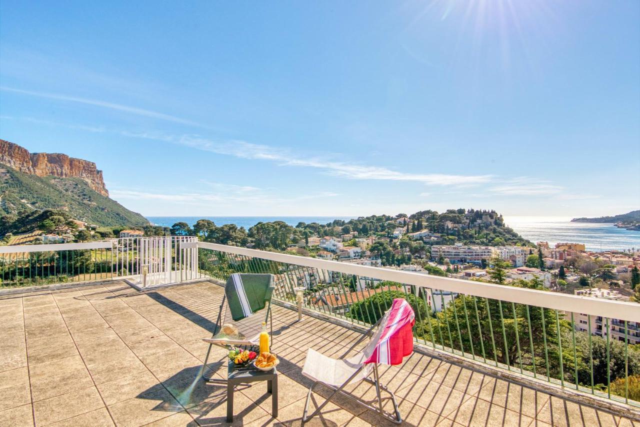 Stunning Flat With Terrace & Pool 7 Min From The Beach In Cassis - Welkeys Bagian luar foto
